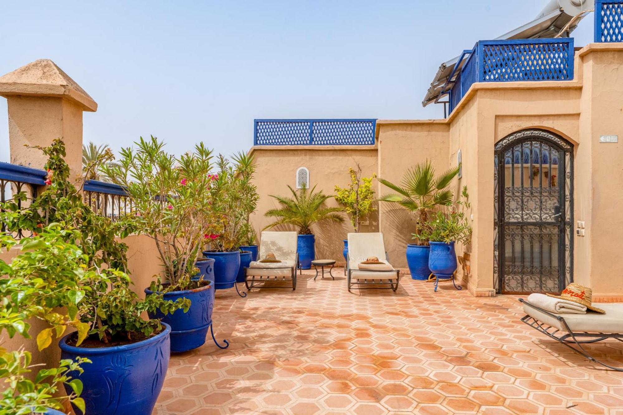 Riad Awinati Location Privatisee ,Piscine Chauffee , Beau Rooftop Marrakesch Exterior foto