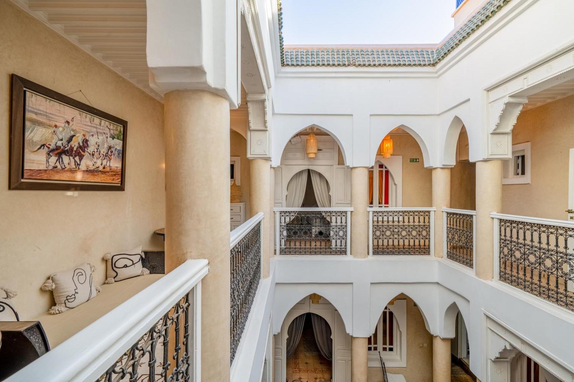 Riad Awinati Location Privatisee ,Piscine Chauffee , Beau Rooftop Marrakesch Exterior foto