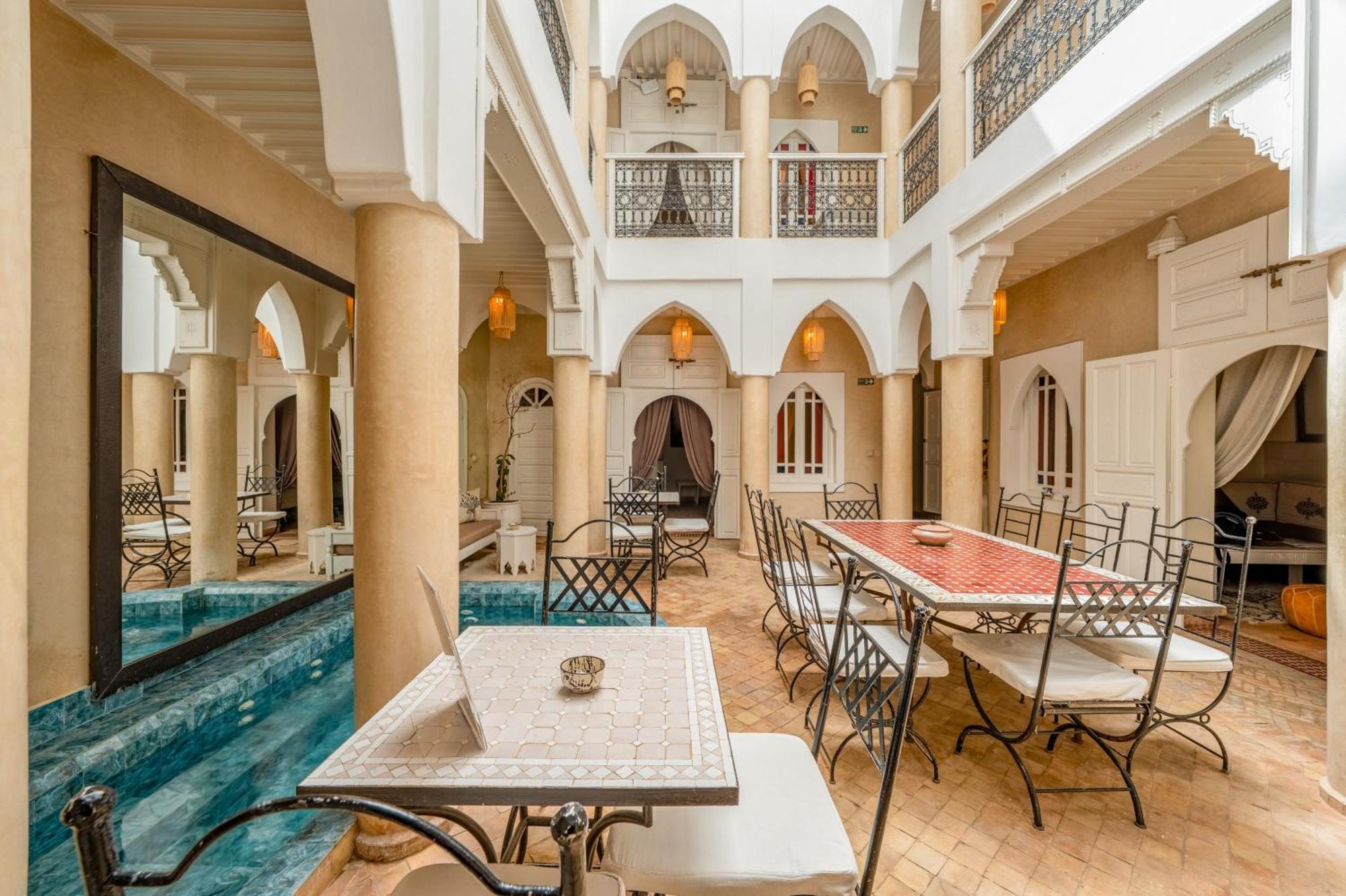 Riad Awinati Location Privatisee ,Piscine Chauffee , Beau Rooftop Marrakesch Exterior foto