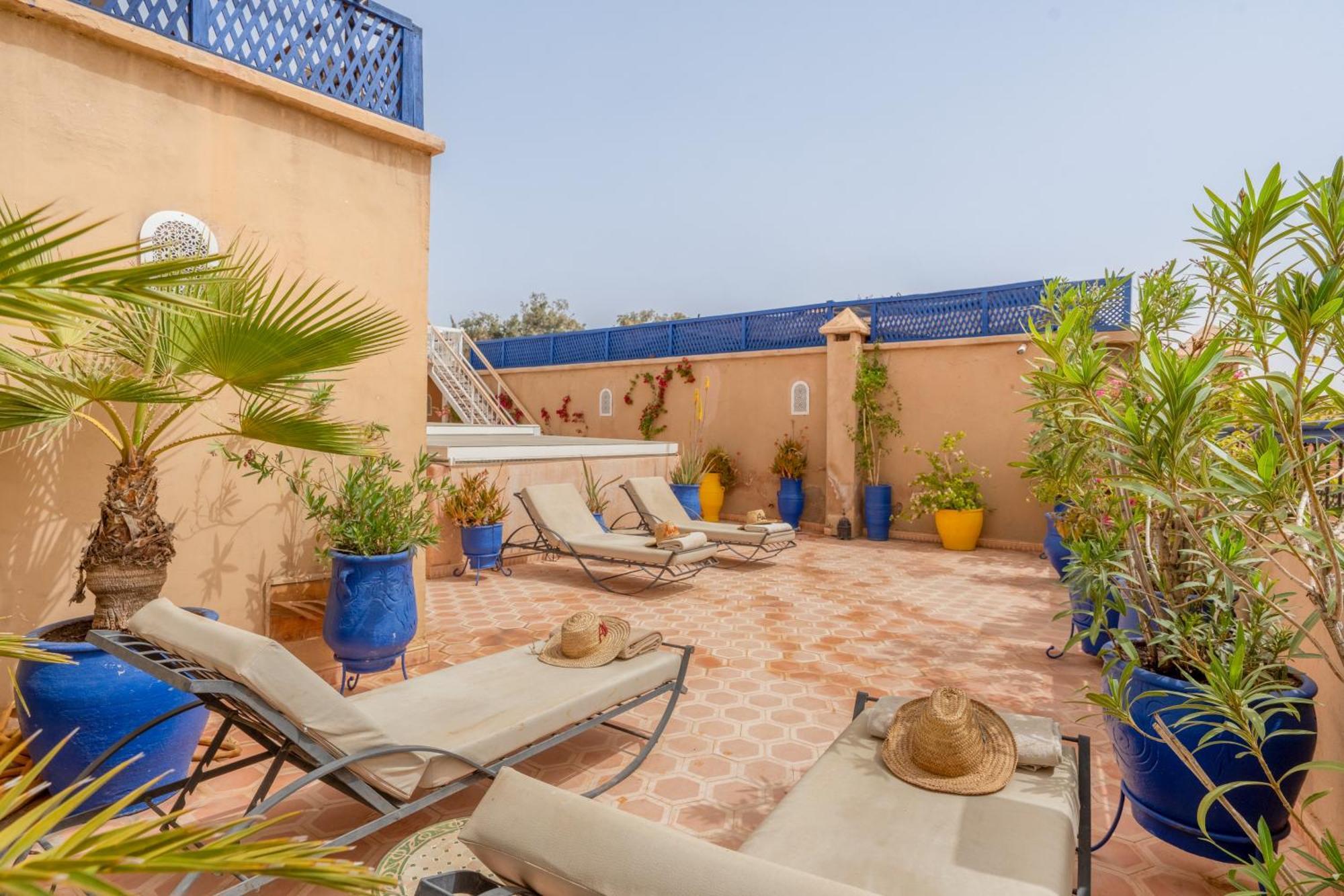 Riad Awinati Location Privatisee ,Piscine Chauffee , Beau Rooftop Marrakesch Exterior foto