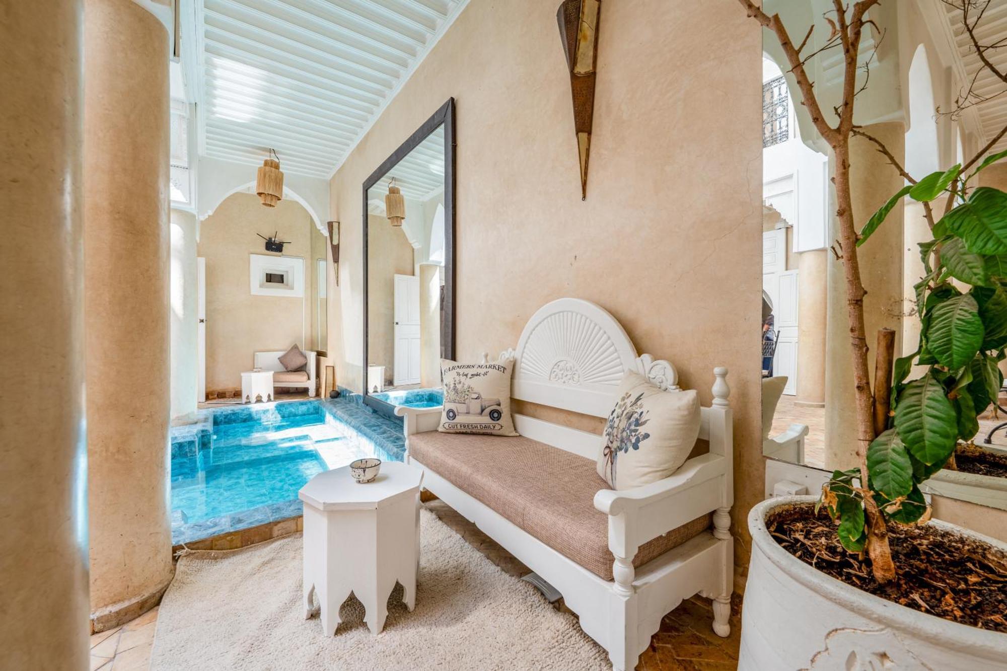 Riad Awinati Location Privatisee ,Piscine Chauffee , Beau Rooftop Marrakesch Exterior foto