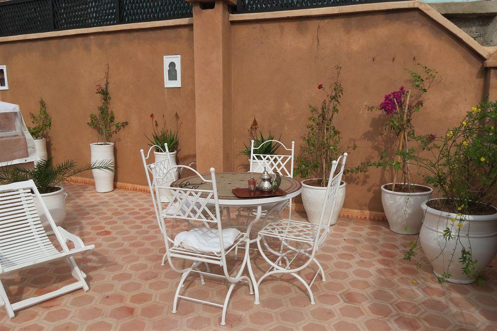 Riad Awinati Location Privatisee ,Piscine Chauffee , Beau Rooftop Marrakesch Exterior foto