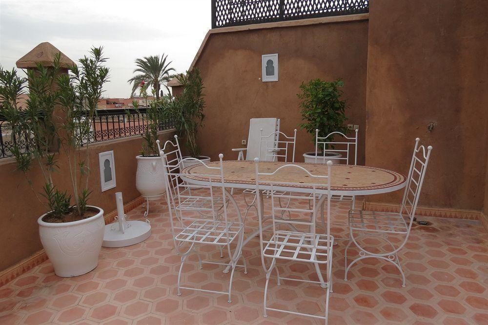 Riad Awinati Location Privatisee ,Piscine Chauffee , Beau Rooftop Marrakesch Exterior foto